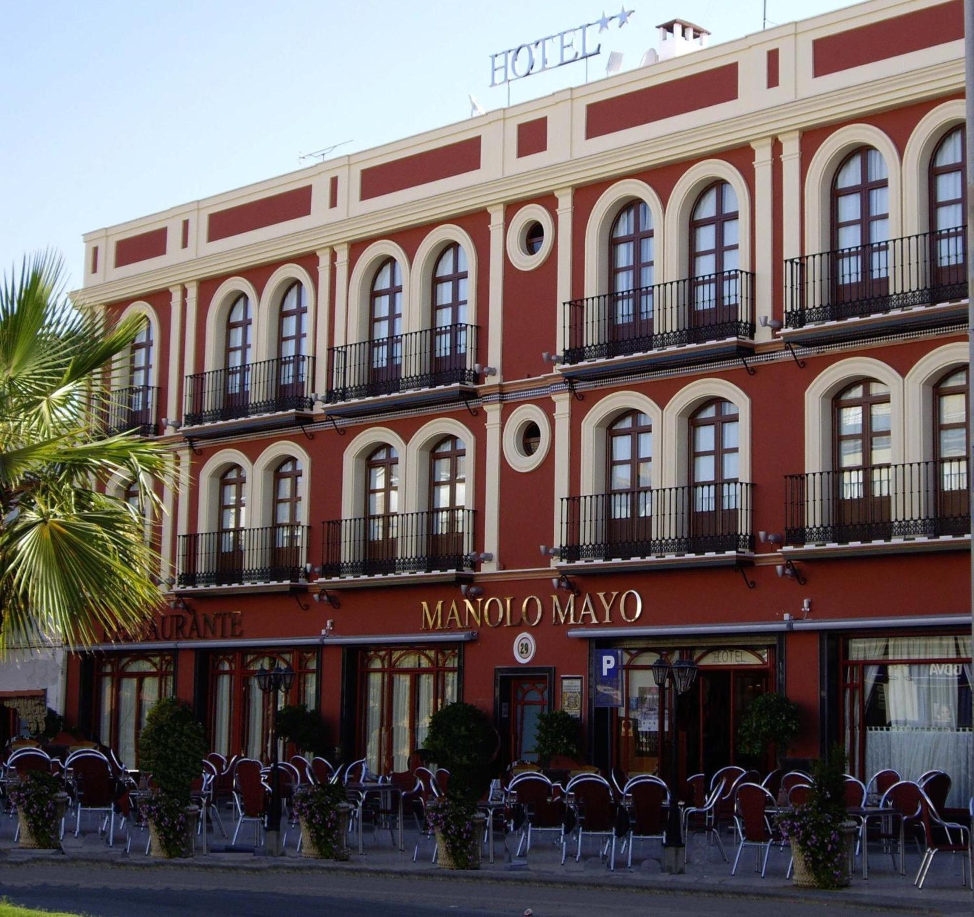 Hotel Manolo Mayo Los Palacios Y Villafranca Eksteriør bilde